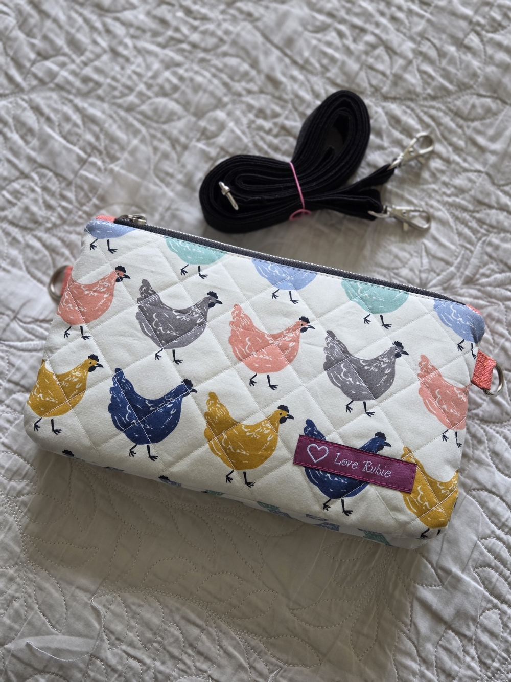 Quilted Chicken-Print Wristlet Clutch - White Multicolor